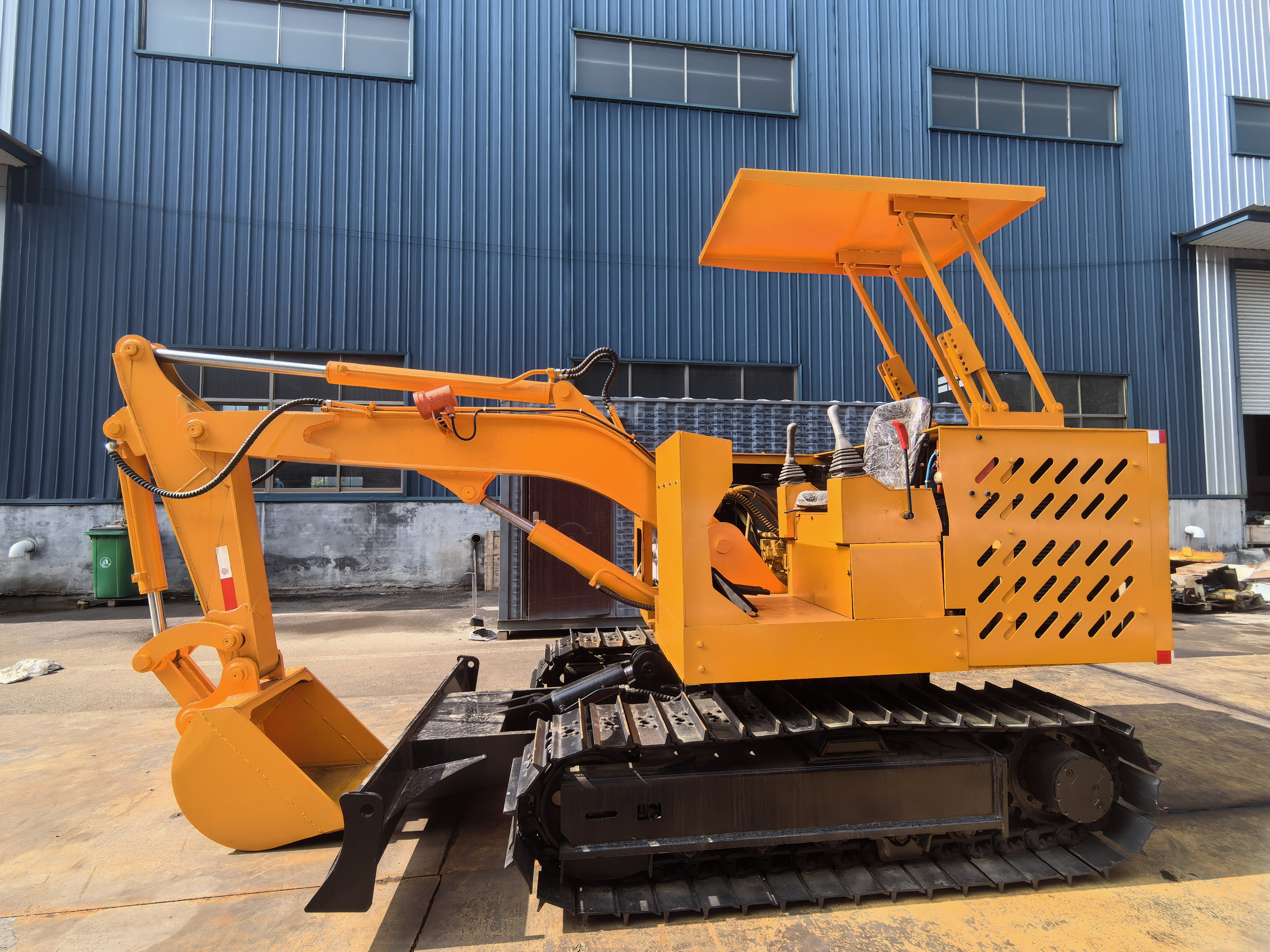 液壓挖掘機(jī) (3).jpg 液壓挖掘機(jī) (3).jpg